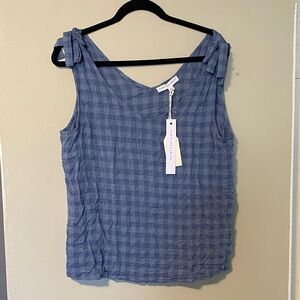 Blue and White Sleeveless Tank Top with Airy Fabric